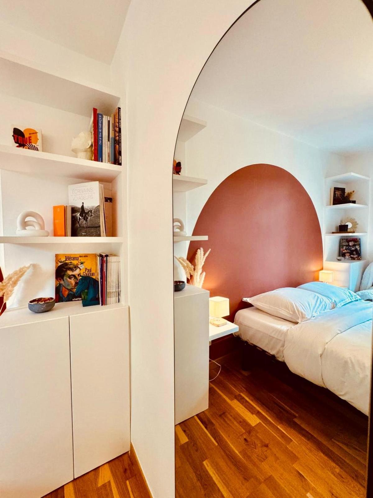 Charmant Appartement Au Coeur De Montmartre! Parijs Buitenkant foto